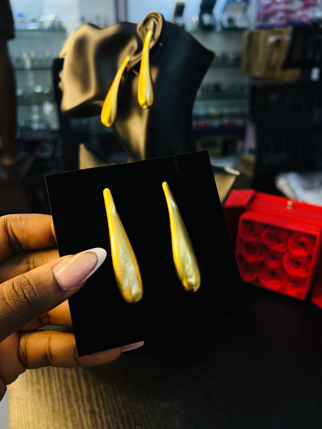 Sunnice gold earrings 001 - Image 2