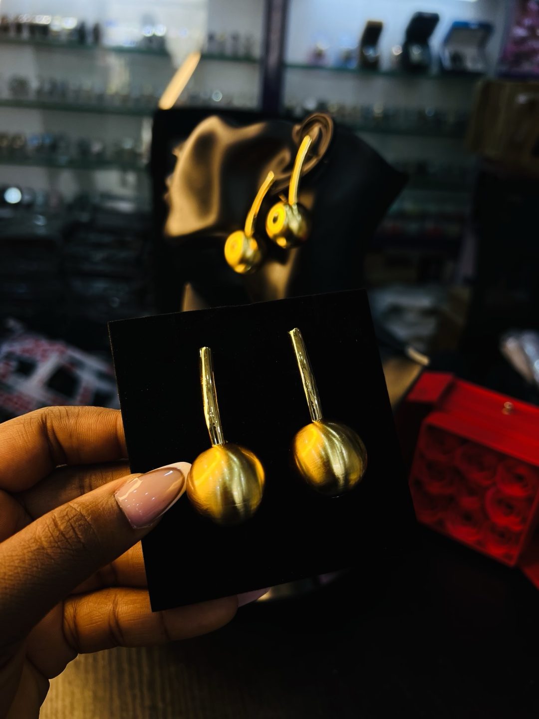 Sunnice gold earrings 008 - Image 2