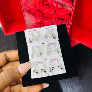 A pair of Xuping earrings 002