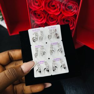 A pair of Xuping earrings 002