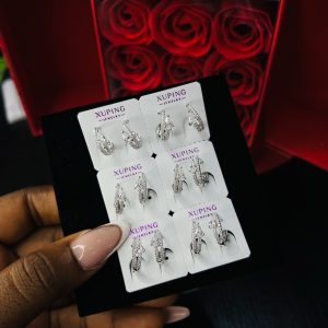 A pair of Xuping earrings 004