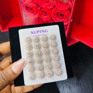 A pair of Xuping earrings 005