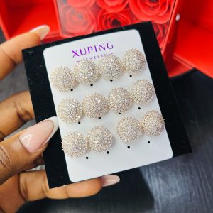 A pair of Xuping earrings 007