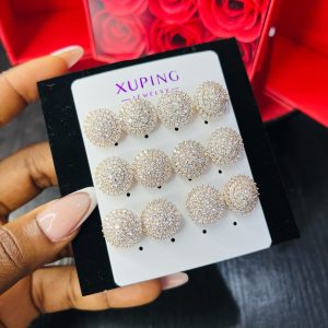 A pair of Xuping earrings 007