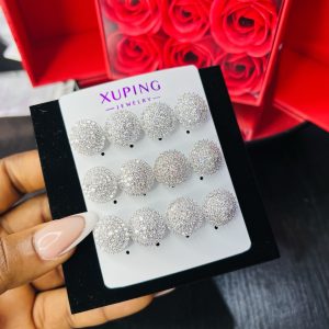A pair of Xuping earrings 010