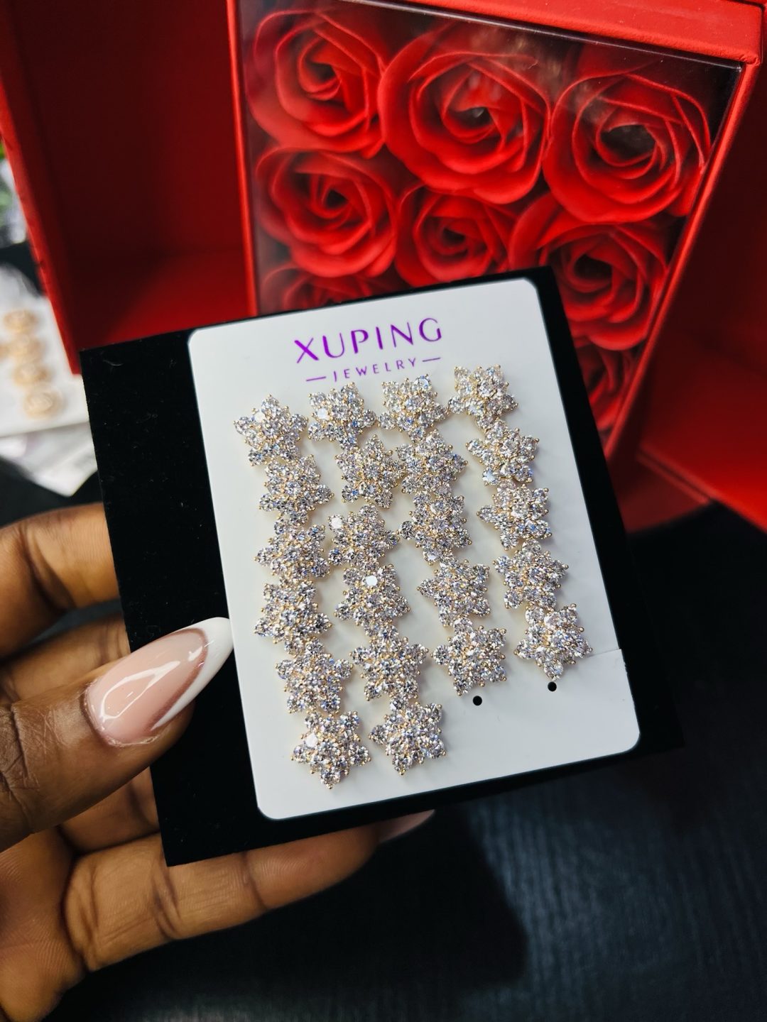 A pair of Xuping earrings 011