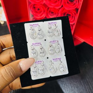 A pair of Xuping earrings 021