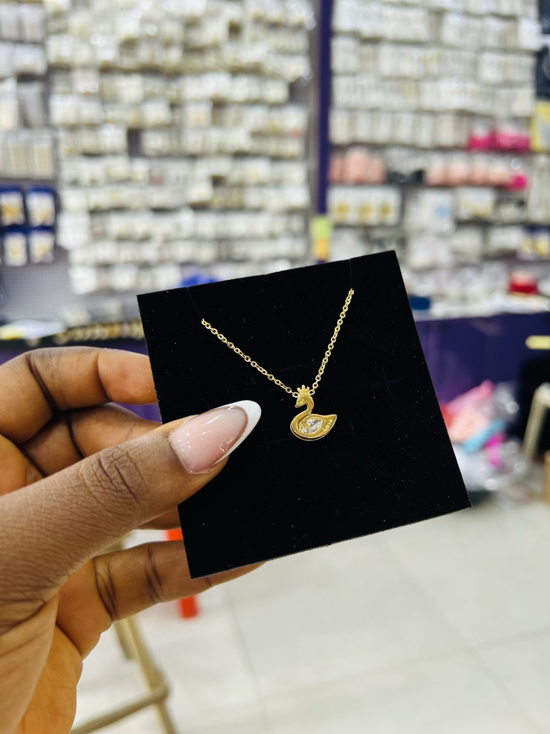 Swarovski gold necklace - Image 6