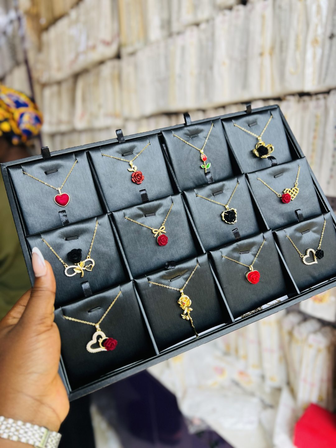 Mixed dainty necklace collection 001! - Image 3