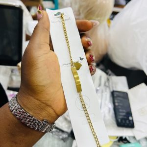 Engraved gold unique bracelet