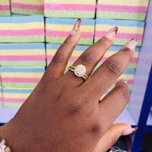 Oval wedding ring size 9