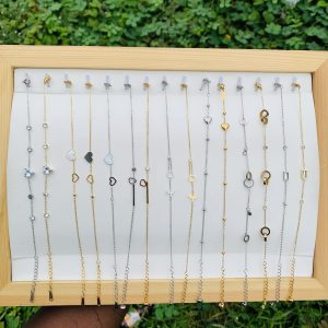 A dozen of dainty bracelets (12pcs)