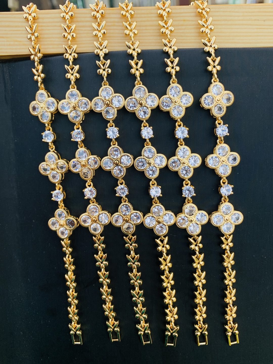 Half stone bracelet 022