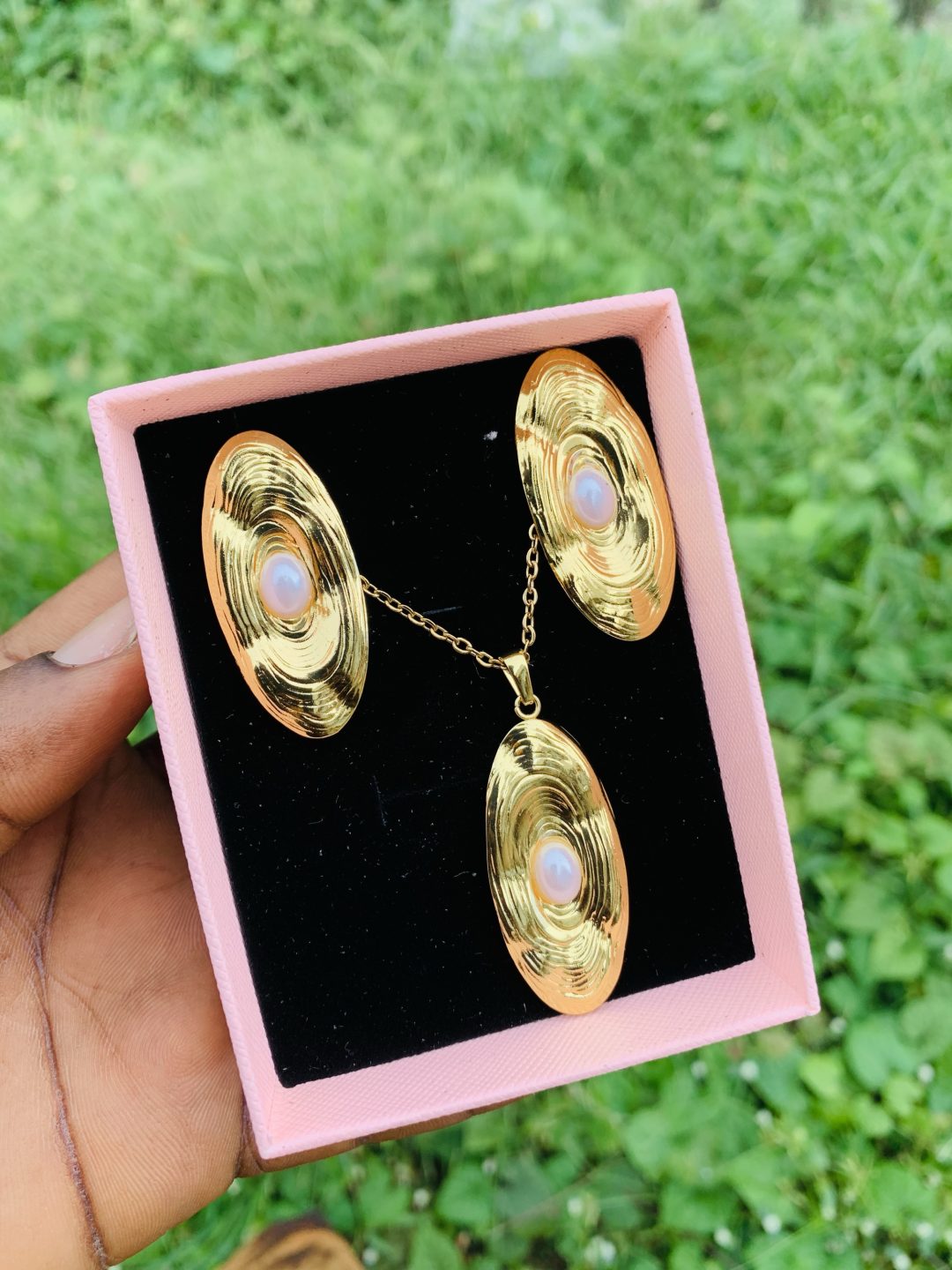Luxury steel gold set comes with exact box 023 - Image 2