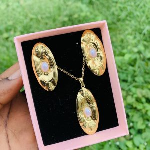 Luxury steel gold set comes with exact box 023