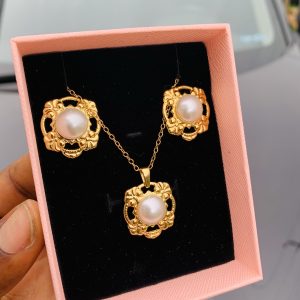 Luxury steel gold set comes with exact box 016