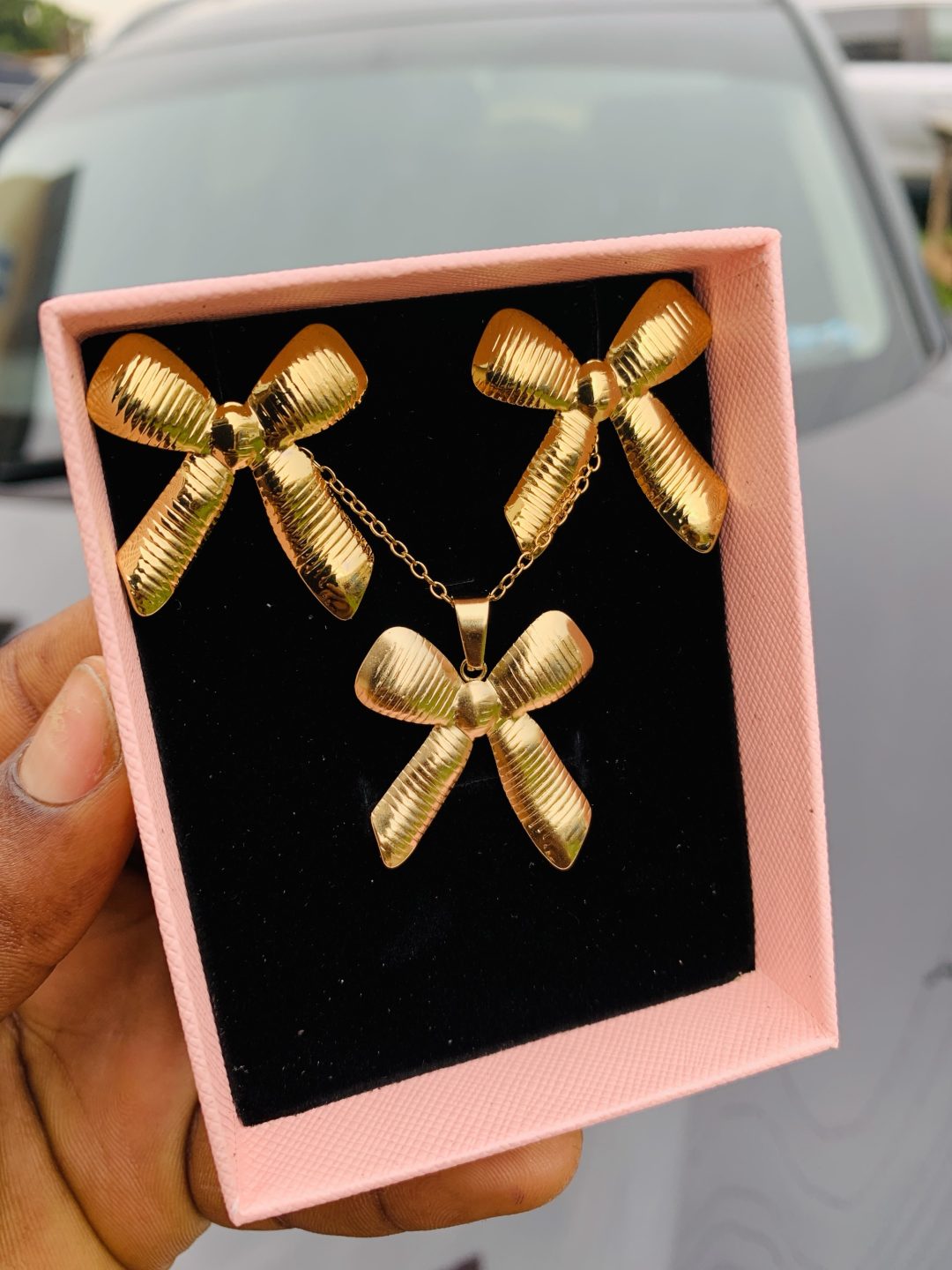 Luxury steel gold set comes with exact box 013 - Image 2