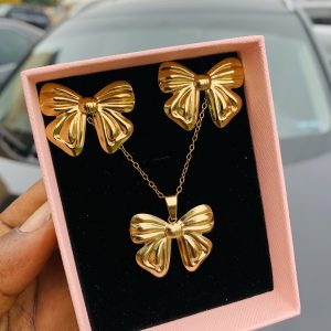 Luxury steel gold set comes with exact box 007