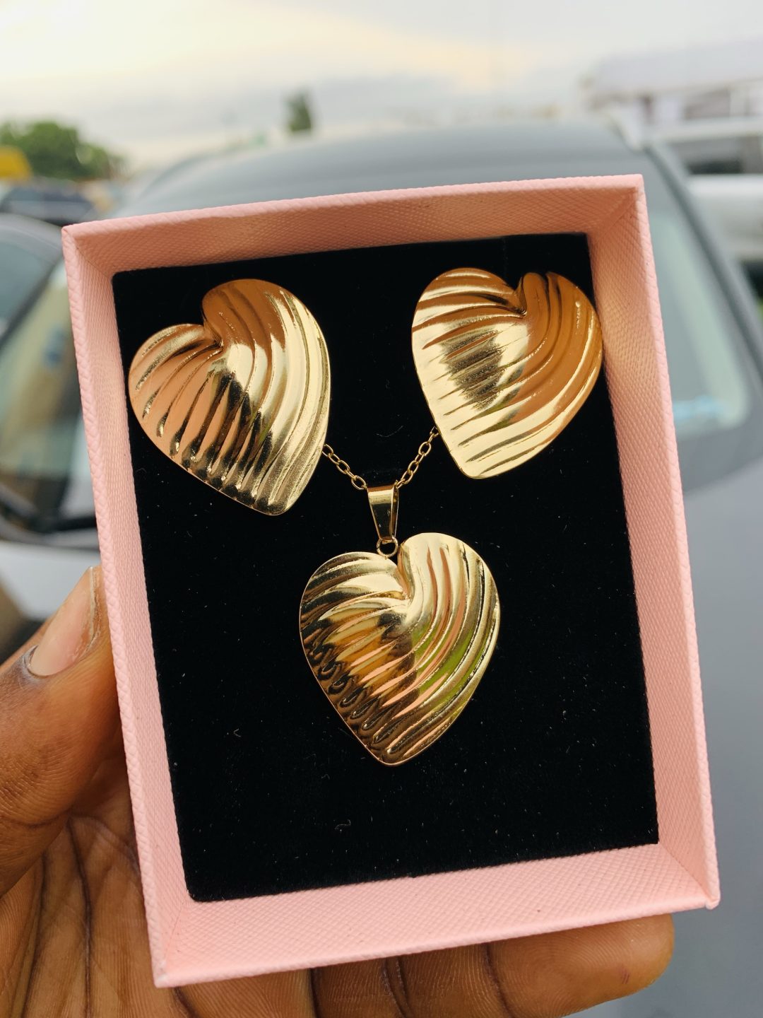 Luxury steel gold set comes with exact box 003 - Image 2