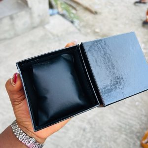 Black shiny foam display box