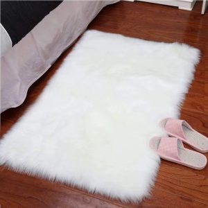 Super soft fur rug