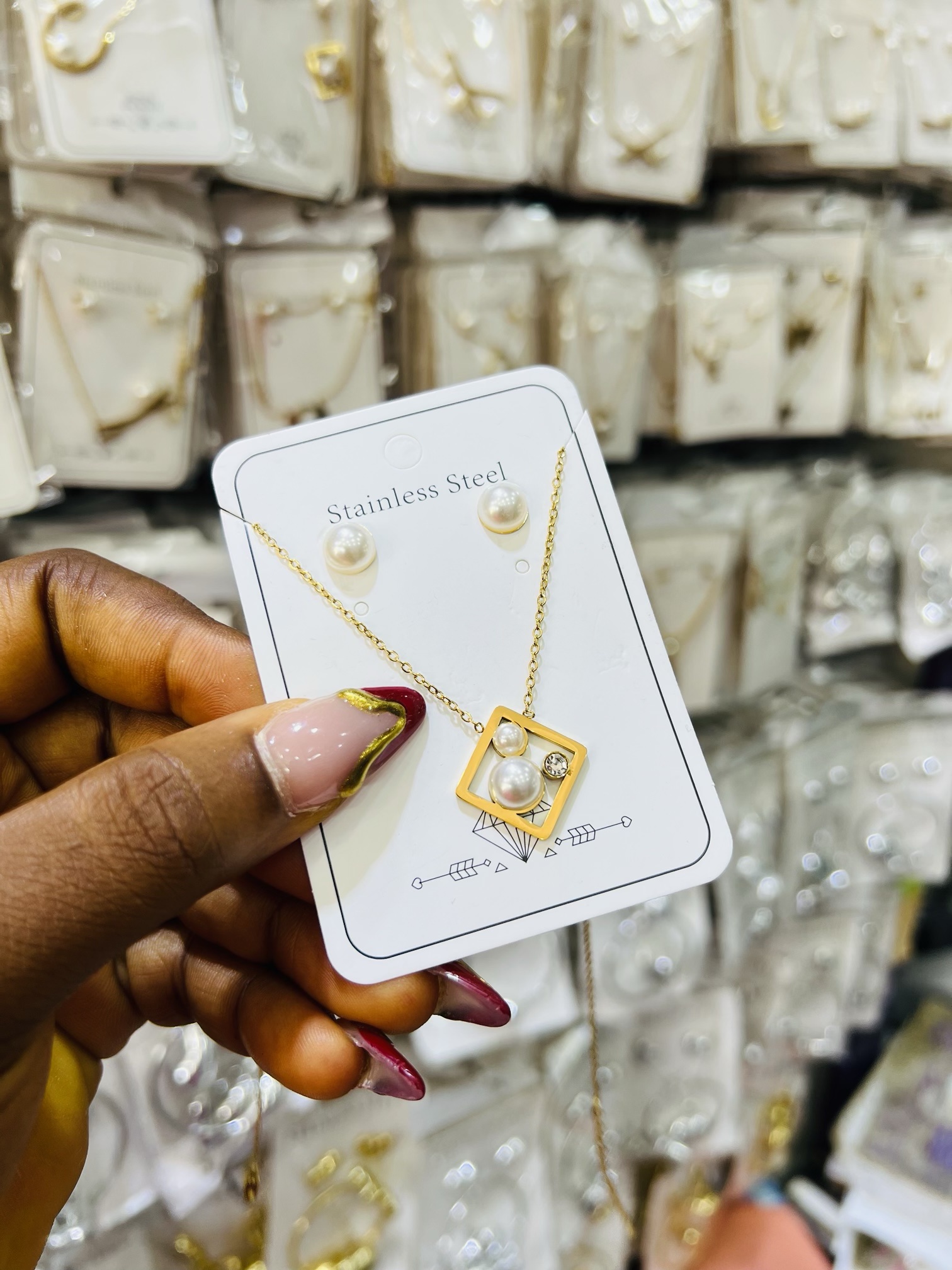 Stainless steel necklace & earrings 001