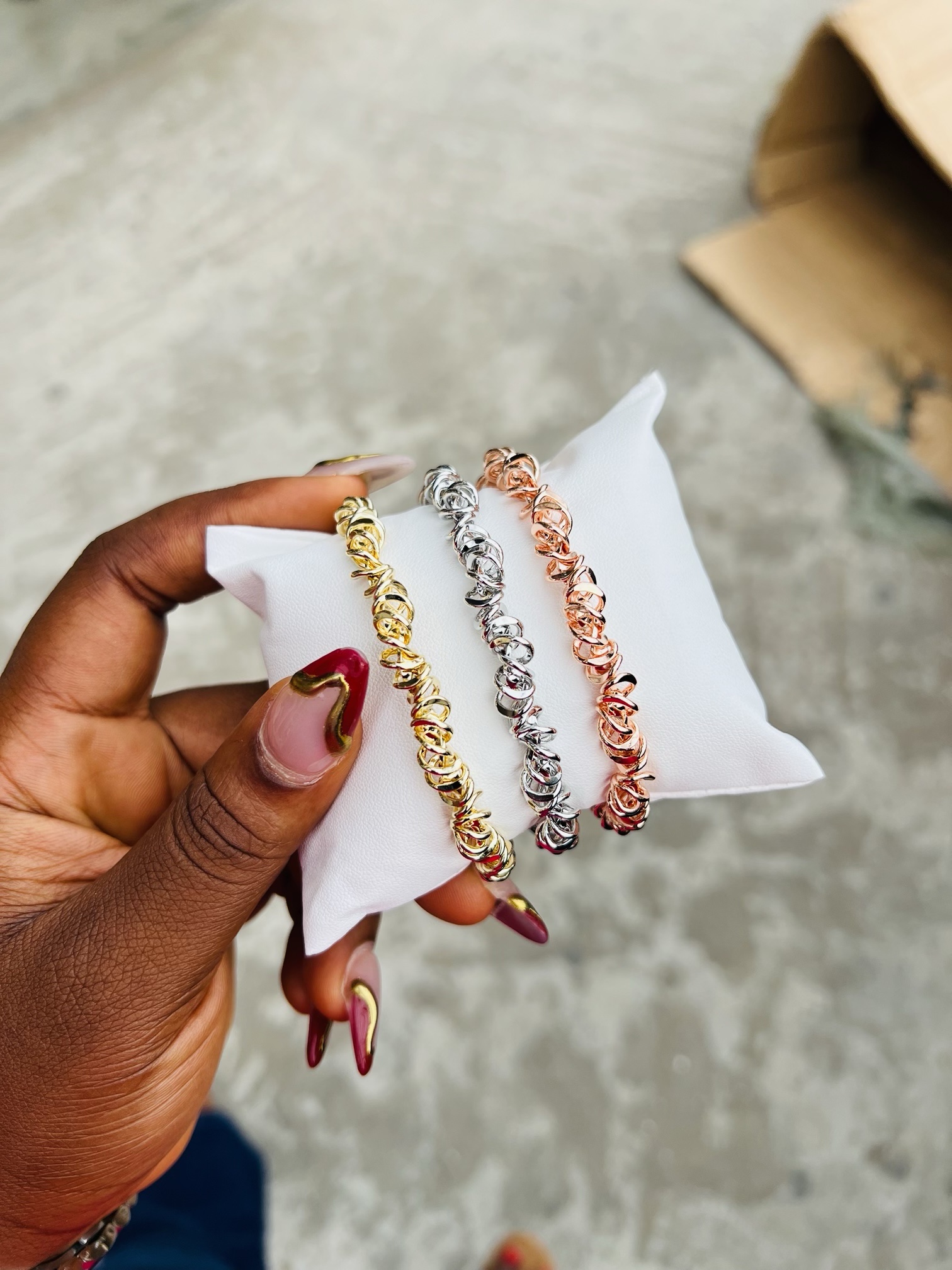 MD three toned curvy bracelet set