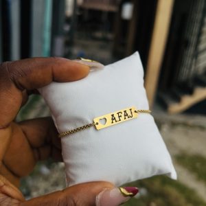 Engraved drawstring love bracelet