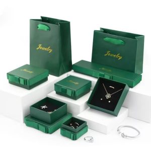 Single jewelry Green necklace box
