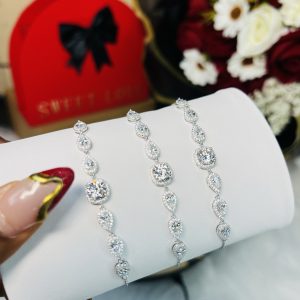 Felix Moissanite bracelet