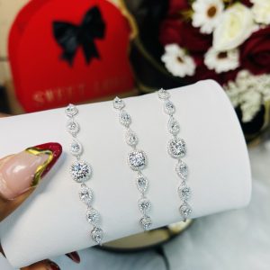 Felix Moissanite bracelet