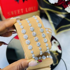 10 Circular Moissanite bracelet