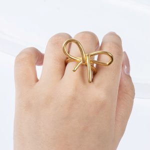 Stainless steel rings 002 size 8