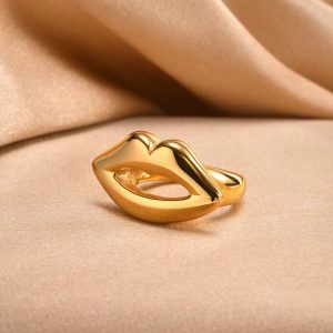 Stainless steel rings 004 size 8