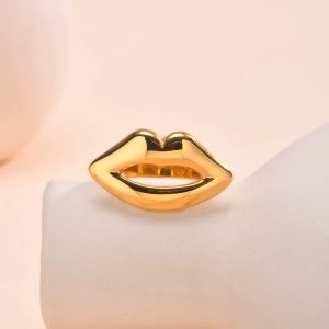 Stainless steel rings 004 size 8