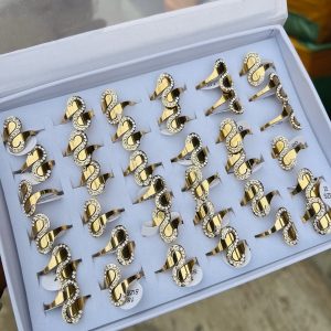A box of stainless steel rings (36pcs) 016