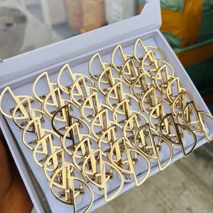 A box of stainless steel rings (36pcs) 013