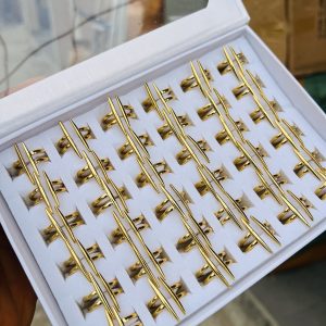 A box of stainless steel rings (36pcs) 001