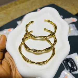 3 in 1 gold spiral bracelet