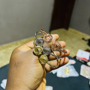 Amiga 3 toned bracelet 002