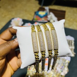 Half stone bracelet 025