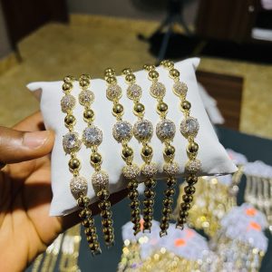 Half stone bracelet 025