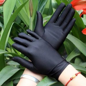 Black Content gloves