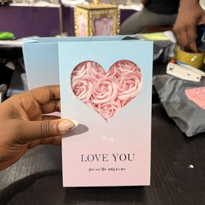 Blue pink love rose box