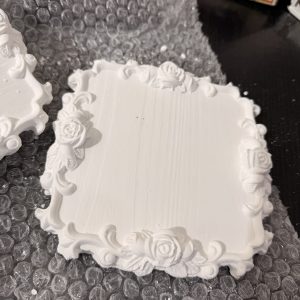 Flower gypsum plate