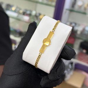 Engraved gold unisex bracelet