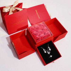Red everlasting love box