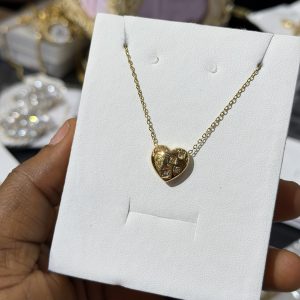 Big heart necklace