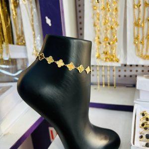 Gold Vca anklet