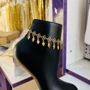 Flower love dropping anklet